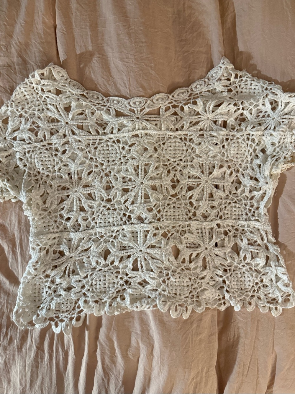 Crochet handmade boxy cropped top - Picture 4 of 4
